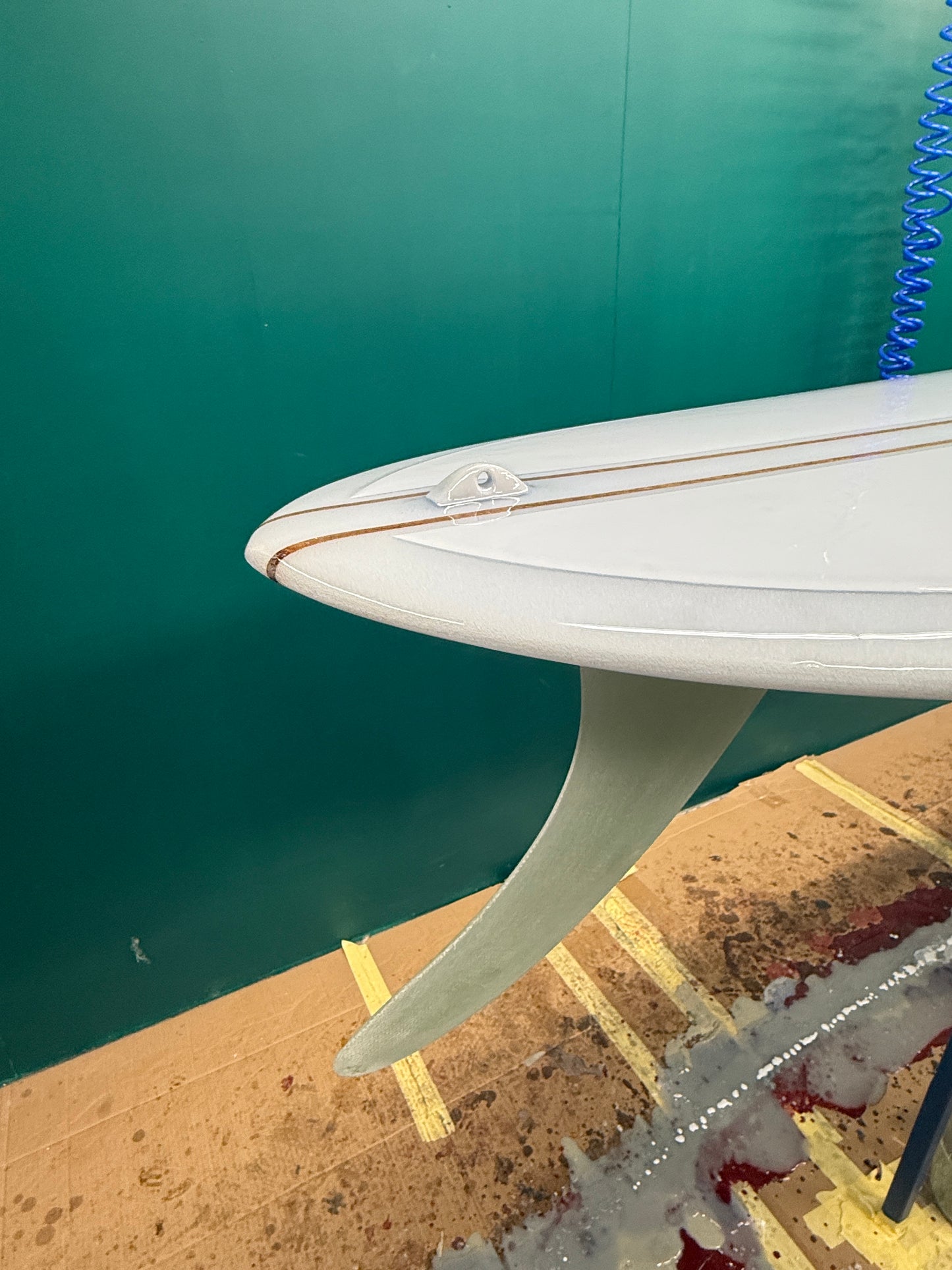 NOSE RIDER - (9'5x 23’ x 2'3/4 @ 71L) - Clear Volan with White Panels